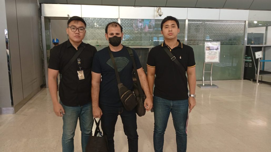 Kantor Imigrasi Kelas I Non TPI Bekasi melakukan pendeportasian terhadap 1 (satu) orang Warga Negara Mesir